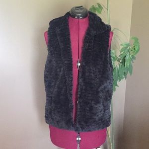 Mixit Black Faux Fur Vest (Size S/M)